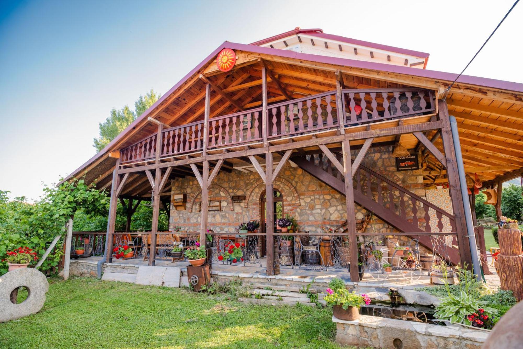 Apartment In Antique Museum Filip بيتولا المظهر الخارجي الصورة